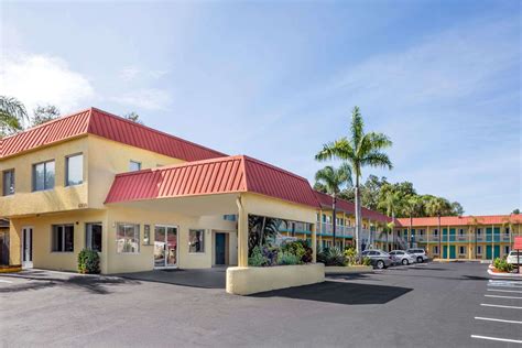 Super 8 Motel Sarasota, FL - See Discounts