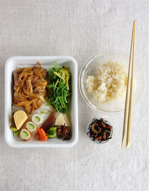 まずここから！基本のお弁当の詰め方～豚のしょうが焼き弁当（画像 3 4） レタスクラブニュース