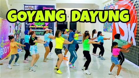 GOYANG DAYUNG TIKTOK VIRAL SENAM KREASI CHOREO ZIN CHICIE YouTube