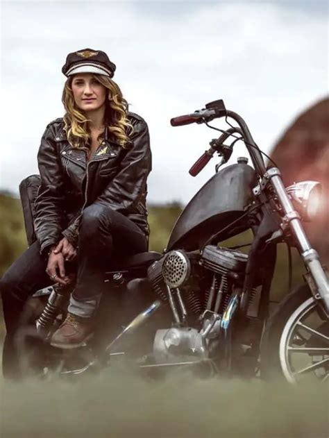 15 Interesting And Rare Facts About America’s Female Motorcycle Clubs » SuperBike Newbie