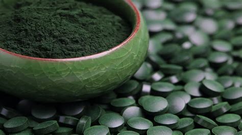 Zielona Moc Spiruliny Obni A Ci Nienie Krwi Pomaga Przy Alergiach