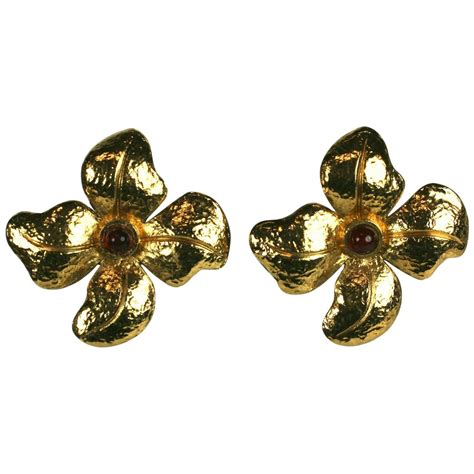 Chanel Flower Earrings For Sale at 1stDibs