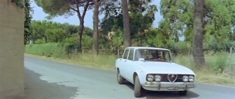 Imcdb Org Alfa Romeo Berlina In Il Giustiziere