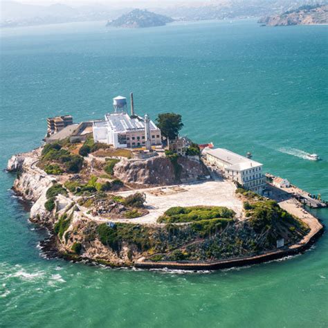 What To Know When Buying Alcatraz Tours Alcatraz Combo Tours And Souvenirs