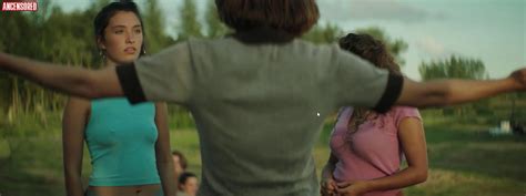 Naked Gaia Sofia Cozijn In We