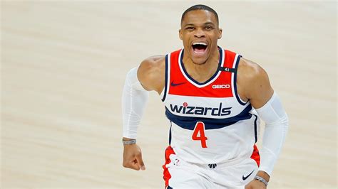 Russell Westbrook Breaks Oscar Robertson S Triple Double Record Sports Illustrated