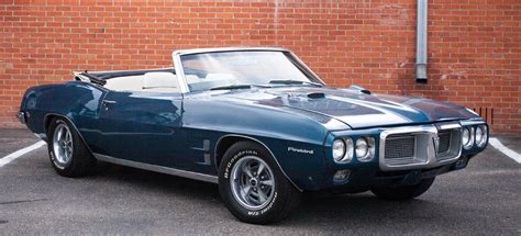 Pontiac Firebird - Muscle Car Club