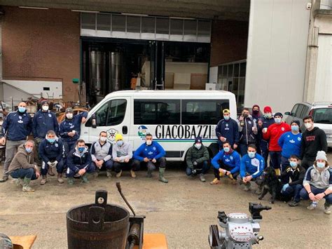 Giacobazzi riparte da uno speciale doppio brindisi al Modena F.C ...