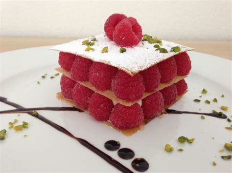 Recette De Mille Feuille Croustillant Aux Framboises Cr Me L G Re La