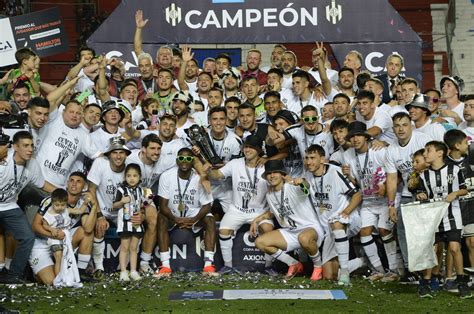 Vélez, antes de la definición de la Liga con Talleres, perdió ante