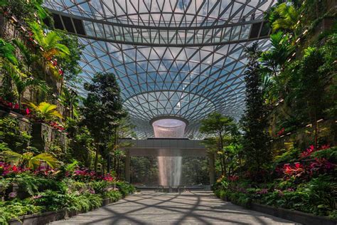 Singapore airport features world’s tallest indoor waterfall - Construction Specifier