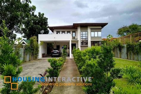 7BR House for Sale in Las Piñas City View RS 33905