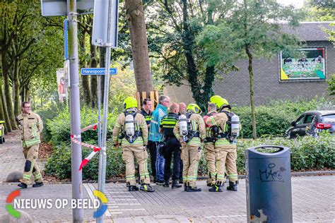 Arrestatieteam Valt Woning Binnen Na Explosie Door Drugslab