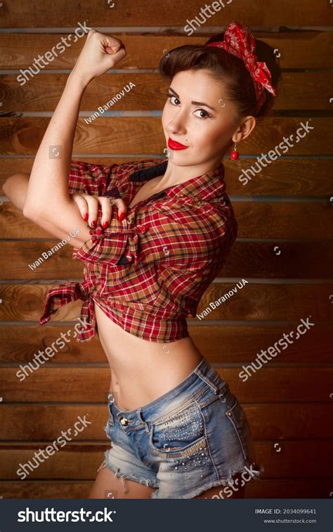Portrait Smiling Beautiful Brunette Pinup Woman Stock Photo 2034099641 Shutterstock