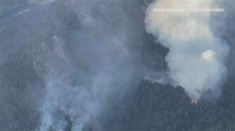 Flat Fire Wildfire In Southern Oregon Grows To Over Acres Kgw