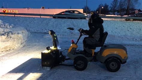 Schnee Räumen Mit Kleinem Stiga Traktor Youtube