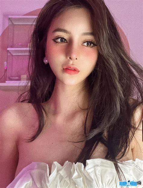 Hot Girl Ng C M Duy N