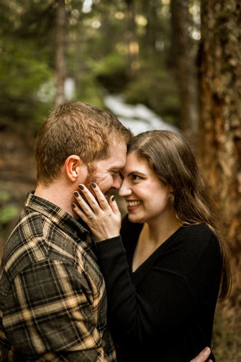 Trillium Lake Mt Hood Adventure Engagement Session Oregon Elopement