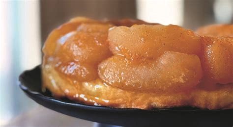 Voici La Recette Facile De La Tarte Tatin Gourmande Sign E Cyril Lignac