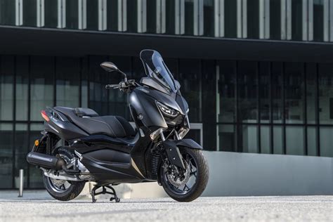 Yamaha XMax Iron Max 2019 Un scooter de 125 aún más lujoso y refinado