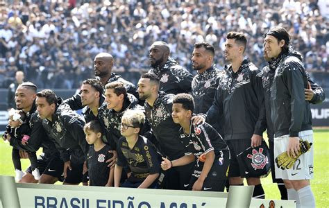 Atuações Cássio é surpreendido no fim e Corinthians deixa a vitória