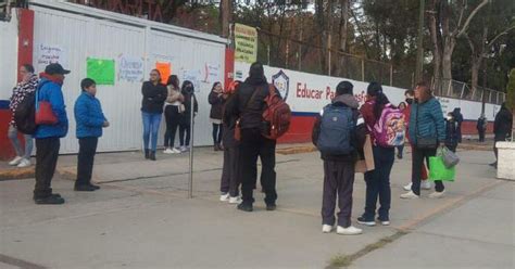 Padres Cierran La Primaria Zaragoza Demandan A La Seph Un Profesor