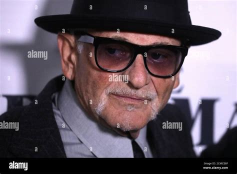 Joe pesci irishman hi-res stock photography and images - Alamy