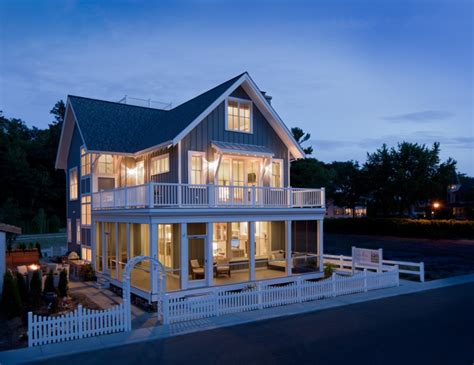 20 Homes With Beautiful Wrap Around Porches Housely