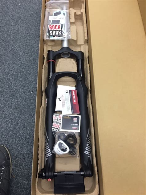 2017 Rockshox Revelation RCT3 140mm 650b Brand New For Sale