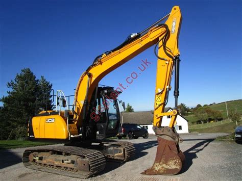 JCB JS131LC TRACKED EXCAVATOR FOR SALE