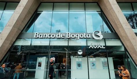 Empleados del Banco de Bogotá se salieron de control en la fiesta de