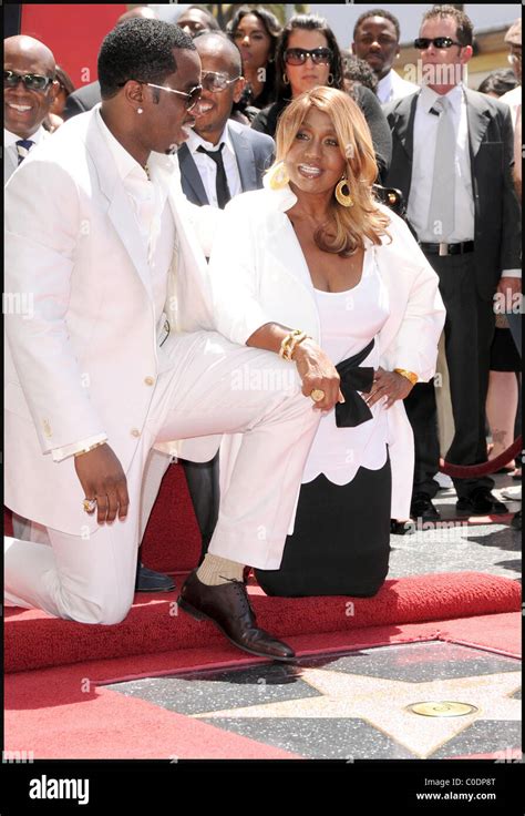 Sean Combs Mit Seiner Mutter Janice Kämme Sean Combs Aka P Diddy Mit