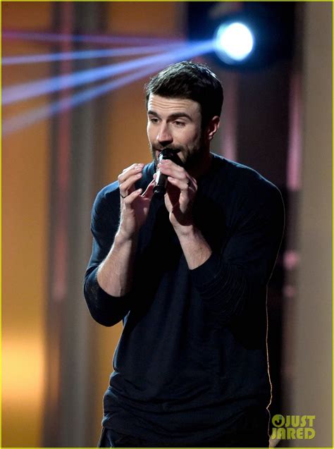 Sam Hunt Sings To Fiancee Hannah Lee Fowler In Sweet Moment At Acm Awards 2017 Photo 3881271