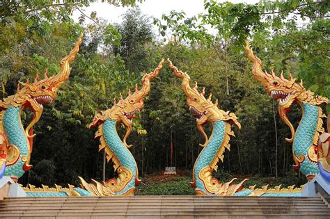 Jinghong Mange Temple Nagas Xishuangbanna Pictures China In