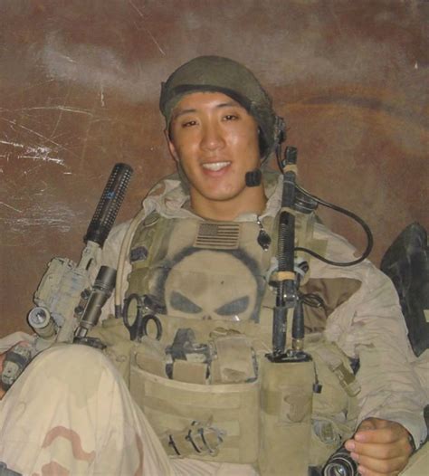 Meet Jonny Kim A 36 Year Old Nasa Astronaut Harvard Doctor And Former Navy Seal