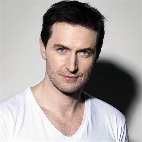 Richard Armitage Biography