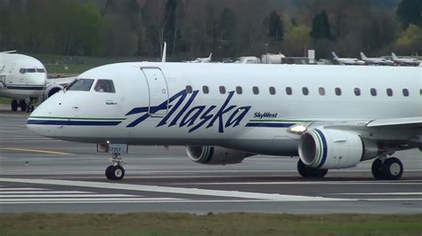 Alaska Airlines Skywest Erj 175 N173sy Takeoff Portland Airport Pdx Youtube