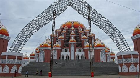 Keindahan Masjid 99 Kubah Di Makassar Cocok Buat Ngabuburit