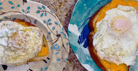 Easy Cheesy Toast and Egg Recipe: How to Breakfast - Too Many Ladles