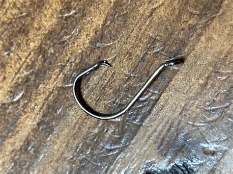 100 4 7384 2X Strong Offset Sport Circle Fishing Hooks Black Octopus