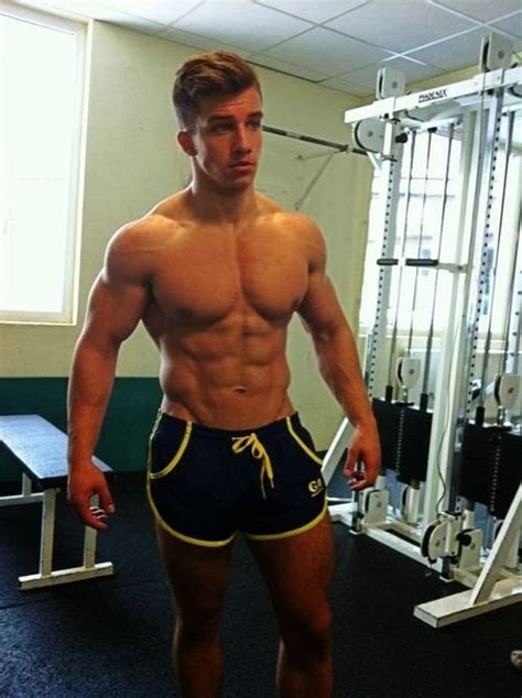 Gay Body Blog Abs Tuesday