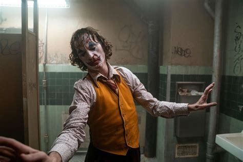 Joker box office crosses $1 billion in record gross | EW.com