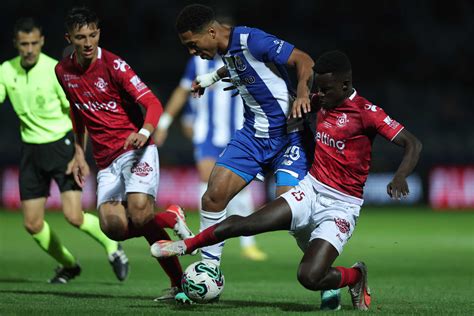 F C Porto Vence E Elimina O Vilar De Perdizes