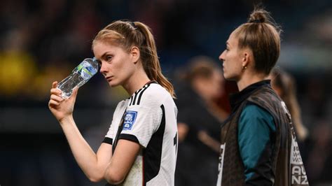 Frauen WM 2023 Kolumbien Schockt Deutschland DFB Team Bangt Ums