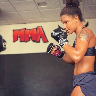 Yasmin Guimarães MMA Rekord Freak Fighty Walki Historia Wiek