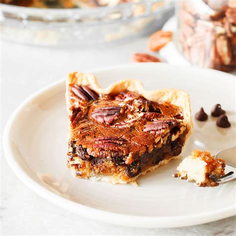 Chocolate Pecan Pie - Handle the Heat