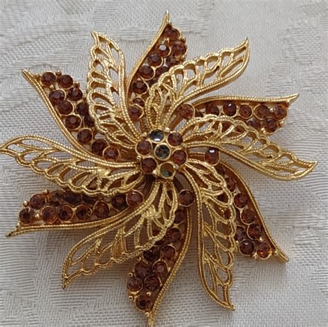 Pim Piscitelli Crystals Star Flower Gold Tone Vi Gem