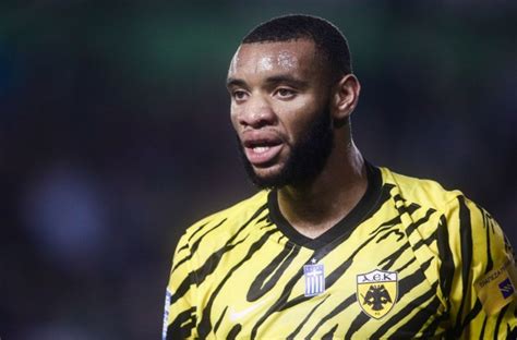 Mercato RC Lens Le RCL Veut Relancer Un Ancien Taulier De L ASSE