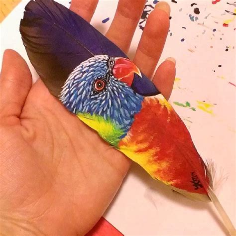 Des Portraits D Animaux Sur Des Plumes D Oiseaux Par Krystle Missildine