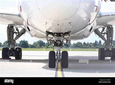 Chassis with headlights of Boeing 787-8 Dreamliner, front view Stock ...